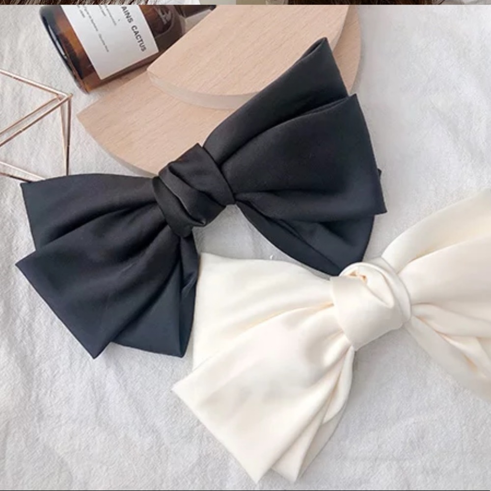 Satin Big Bow Two-layer Hair Clip - Picture 5 of 6